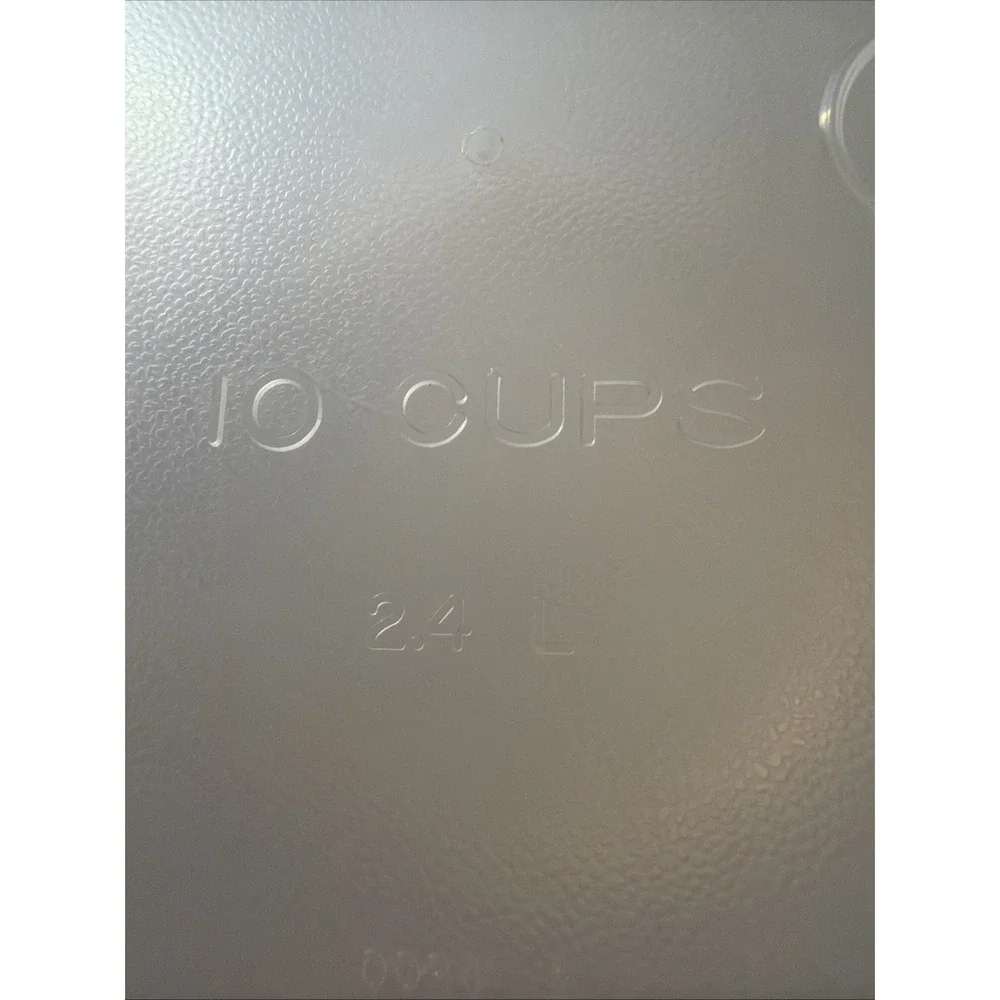 Rubbermade 10 Cups Servin' Saver 2.4L